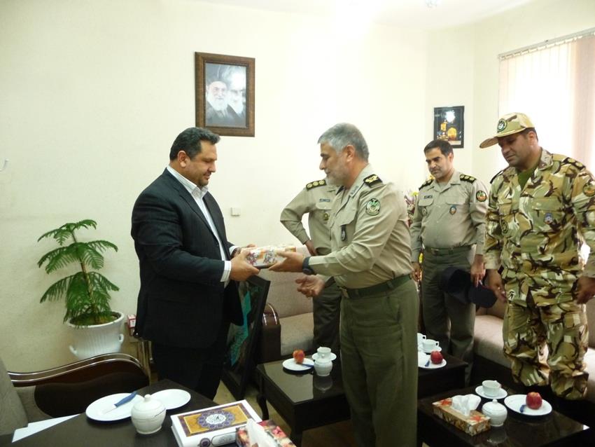 دیدار فرمانده تیپ ۳۷۷ شهید حبرانی با فرماندار سرخس