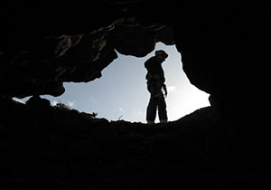 رکورد بزرگترین غار شرق کشور به غار کرکس بزنگان سرخس رسید