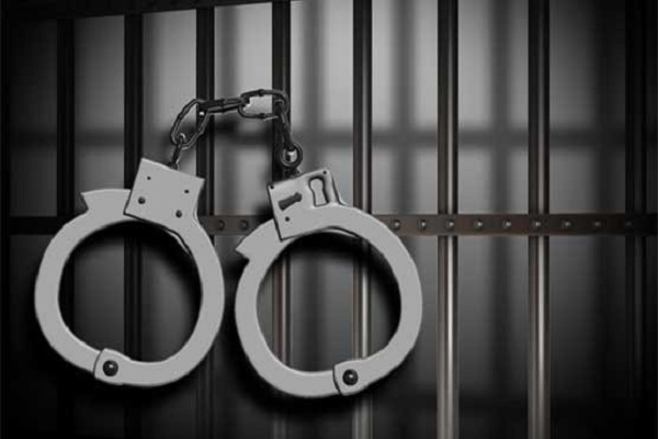 دستگیری خرده‌فروش مواد مخدر در سرخس