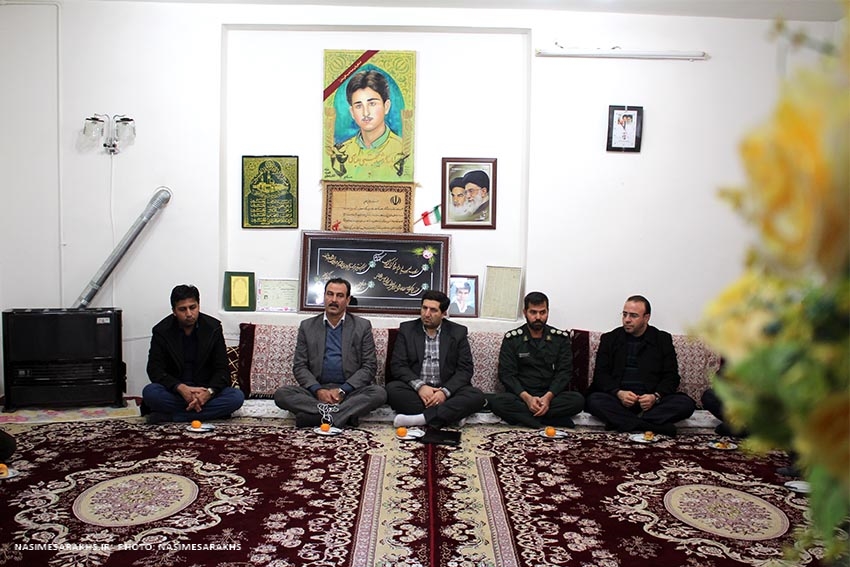 دیدار مدیرکل ورزش و جوانان استان با خانواده شهید ورزشکار مجتبی عباسی