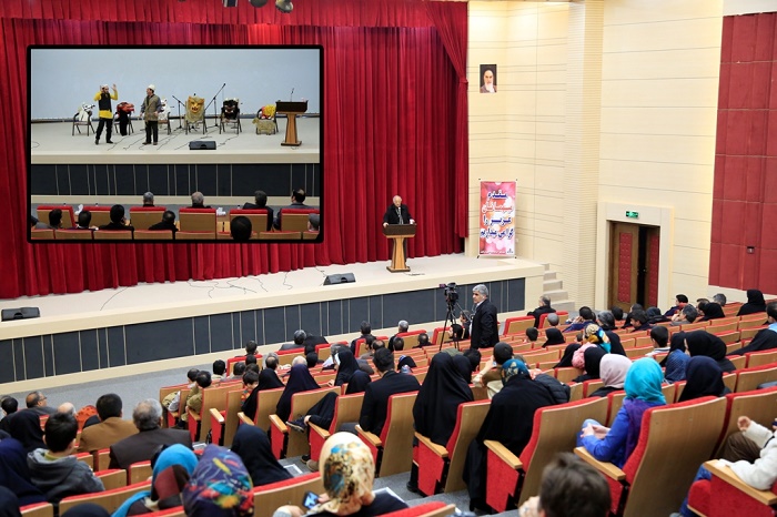 محفل فرهنگی ادبی «شب فردوسی» در سرخس برگزار شد