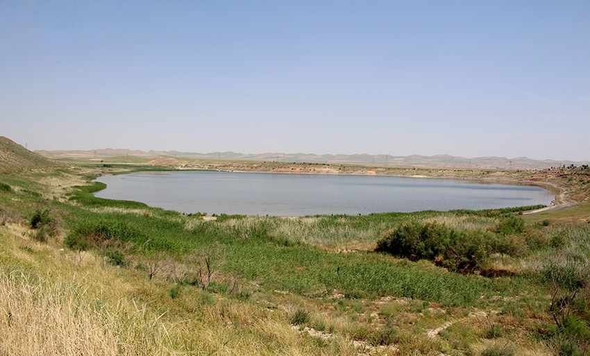 کاهش پهنه آبی دریاچه بزنگان سرخس