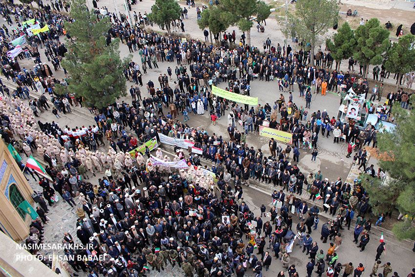 تصاویر هوایی از حضور حماسی مردم سرخس در راهپیمایی یوم الله ۲۲ بهمن
