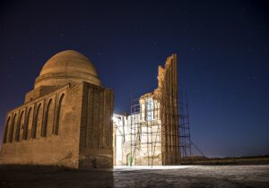 عملیات اجرایی پروژه مغفول‌‌مانده بنای تاریخی بابا لقمان سرخس آغاز شد