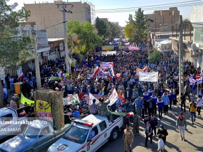 گزارش تصویری؛ خروش انقلابی مرزداران سرخسی علیه استکبار جهانی در راهپیمایی ۱۳ آبان