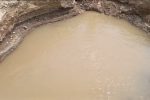 خط شرب شهر سرخس در محدوده روستای قوش عظیم دچار ترکیدگی شده است
