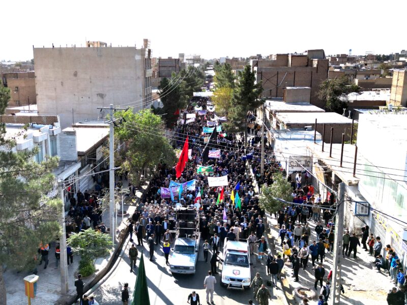 تصاویر اختصاصی هوایی نسیم سرخس از راهپیمایی یوم‌الله ۱۳ آبان ۱۴۰۴ سرخس