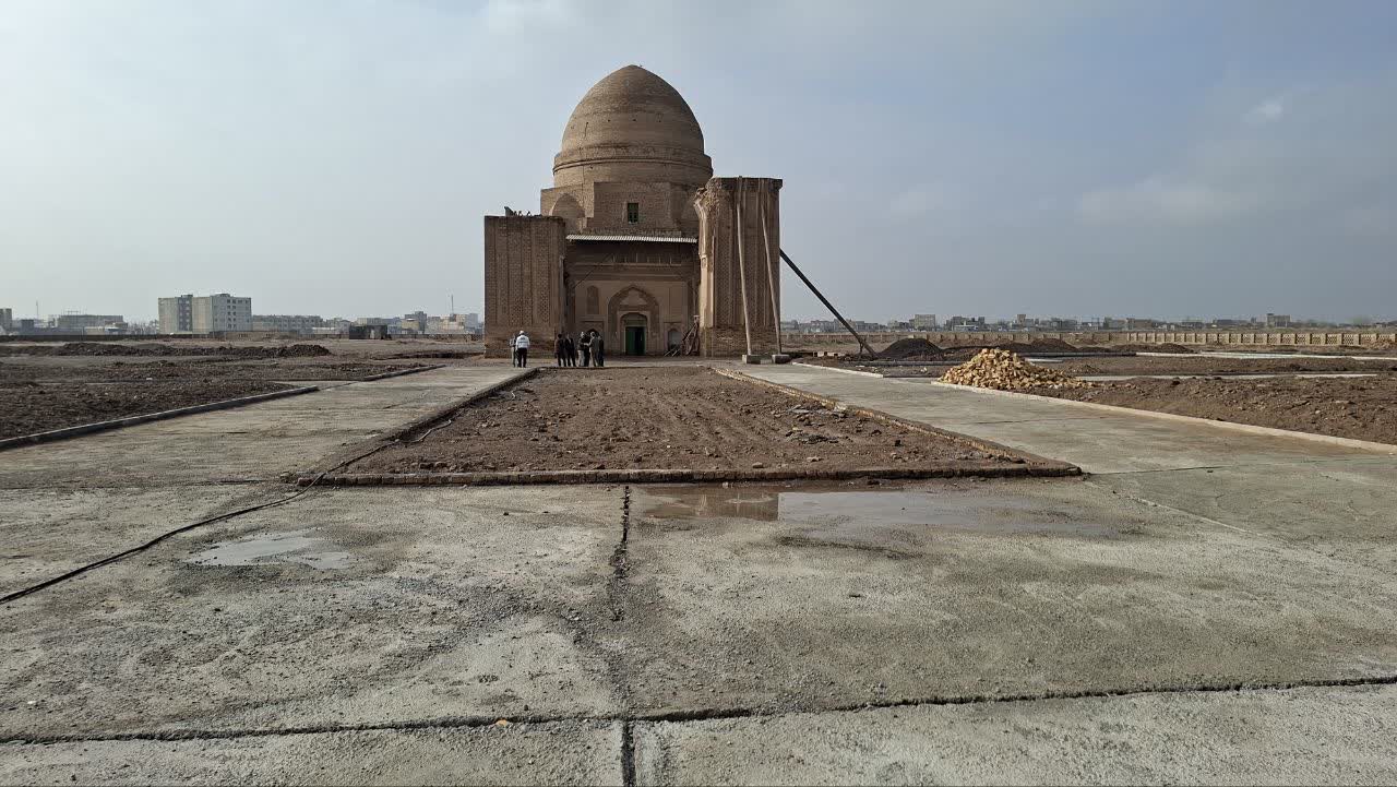 پروژه باغ ملی ایرانی در آرامگاه بابالقمان سرخس آماده درختکاری شد