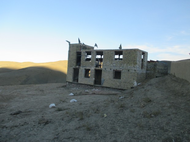 مسجد امام سجاد (ع) روستای چنار سوخته سرخس مرمت شد